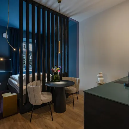 Kalm - A Design Апарт-отель