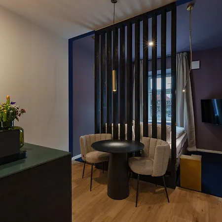Kalm - A Design Apart-hotel