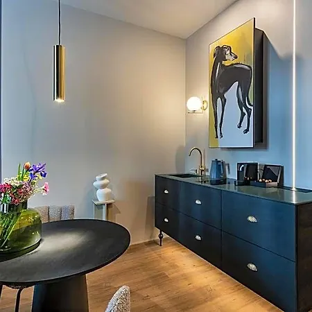 Kalm - A Design Ξενοδοχείο με διαμερίσματα 4*