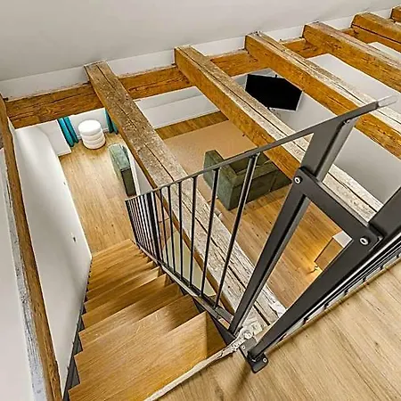 Ξενοδοχείο με διαμερίσματα Kalm - A Design