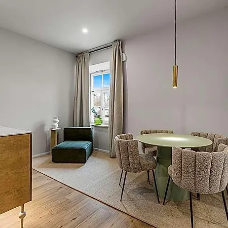 Kalm - A Design 4* Μόναχο