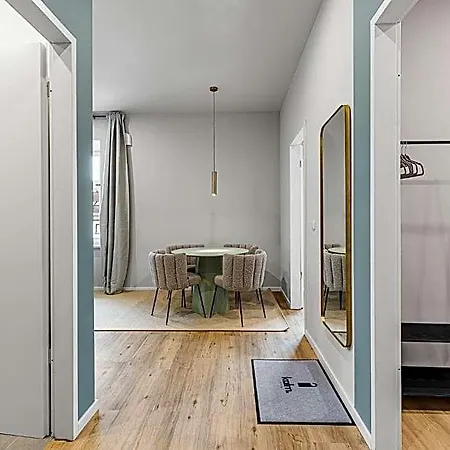 Ξενοδοχείο με διαμερίσματα Kalm - A Design 4*