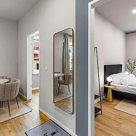 Ξενοδοχείο με διαμερίσματα Kalm - A Design 4*