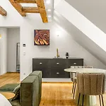 Kalm - A Design Lägenhetshotell 4*