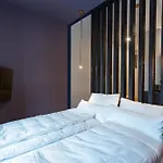 Kalm - A Design Lägenhetshotell München