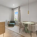 Kalm - A Design Aparthotel