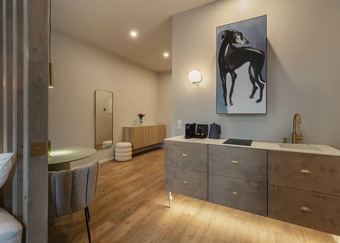 Kalm - A Design Aparthotel